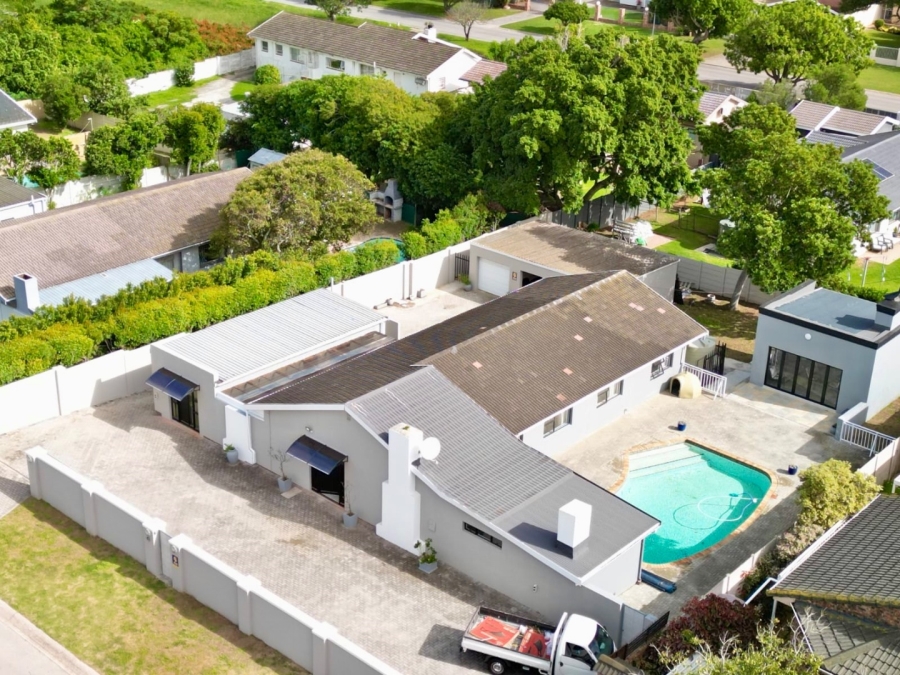 4 Bedroom Property for Sale in Fernglen Eastern Cape